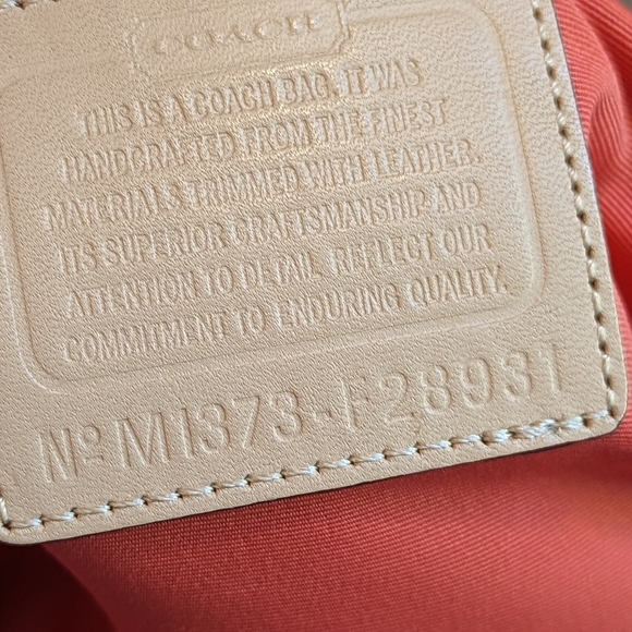 Coach handbag - Picture 13 of 16